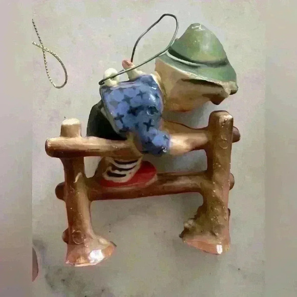 Four Vintage Hummel Style plastic Ornaments made in Hong Kong Good Condition - Picture 8 of 10